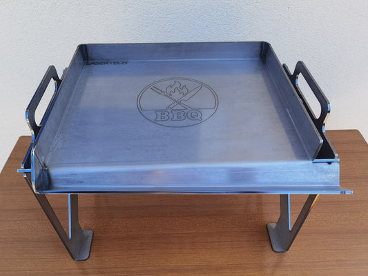 Foldable charcoal grill + full size griddle