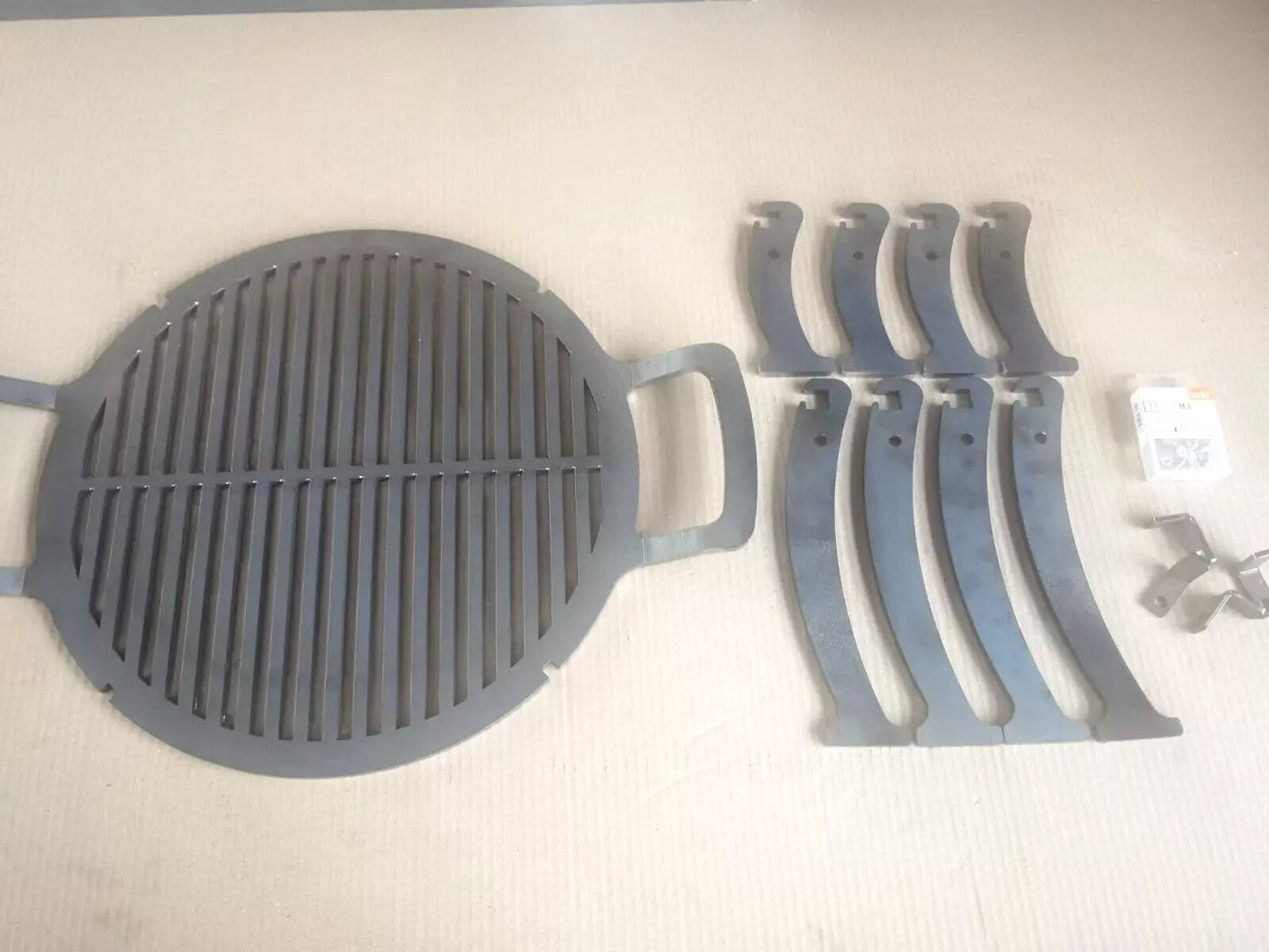 Steel Camping Grill 40 cm – Quick-Fold Charcoal BBQ for Outdoors